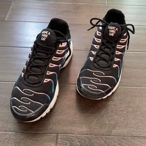 Nike AirMax Plus TN HAVE A NIKE DAY 2019 Sneakers
